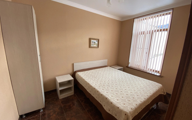 Частный дом с видом на горы