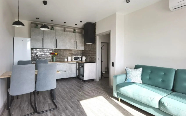 Yevrodvukhkomnatnaya ryadom s Trts Planeta Flat
