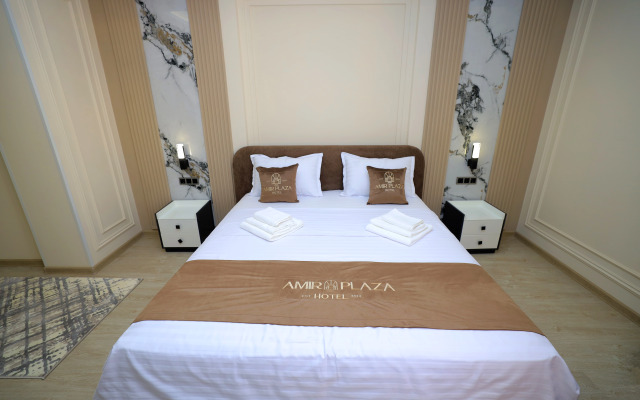Amir Plaza Hotel
