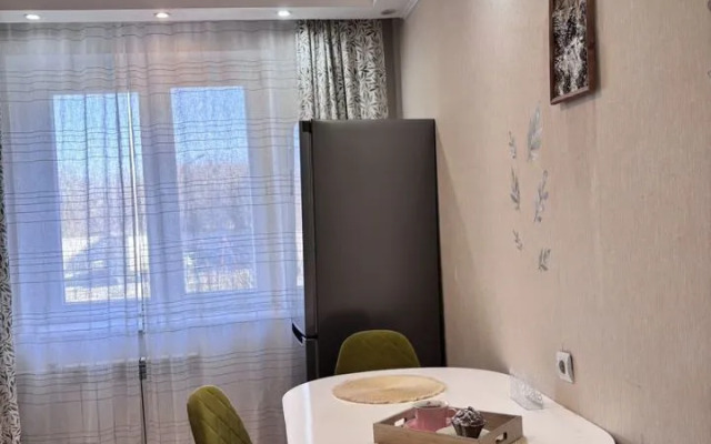 Na Ul. 2- Ya Poselkovaya 20 Flat
