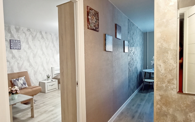Na prospekte Tolbukhina 45 s krasivym vidom Apartments