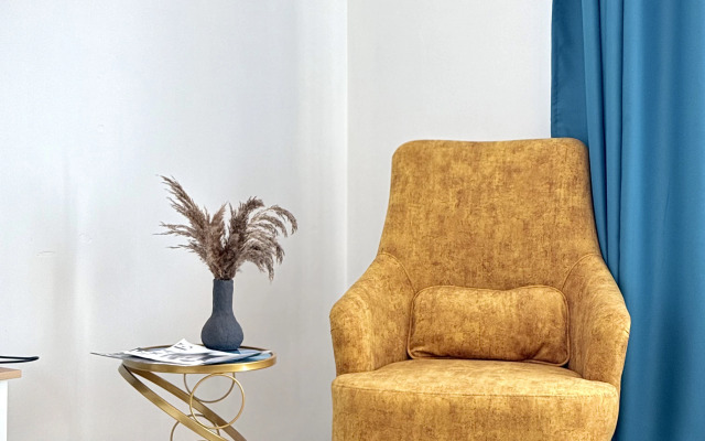 Na Ulitse Kashtanovaya Alleya 169 Flat