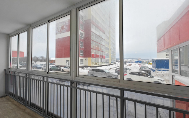 Квартира рядом с теннисным кортом и парком Сибирь House