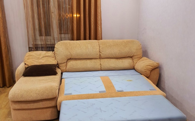 Апартаменты на Челюскинцев 7