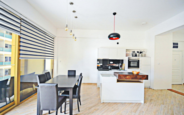 Апартаменты Sea Breeze Lux Sea View