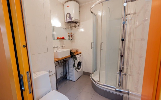 Na Ulitse Dmitriya Ulyyanova 43/3 Flat