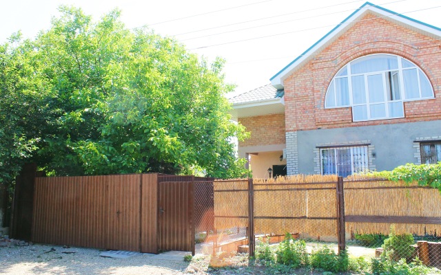 Otdelnyj Kottedzh Kubanskij Dvorik 3 Guest house
