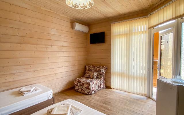 Roza Vetrov Guest House