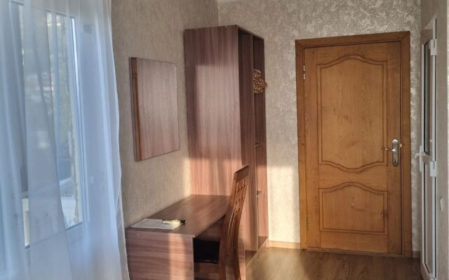 Akhra Guest House