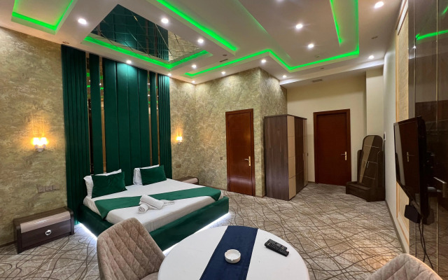 Royal Mansion Hotel