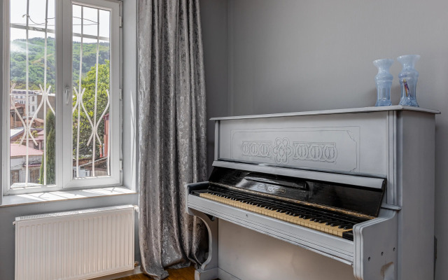 MaRKoS Sololaki Flat Apartments