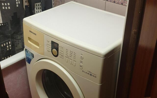 Na ulice Kostomarovskaya 5 Flat