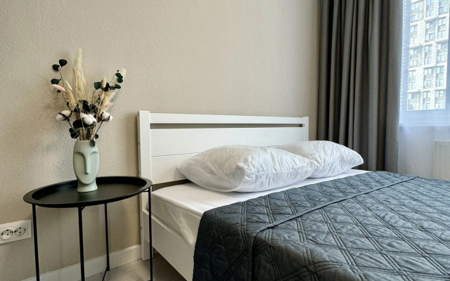 Semeynie Odnokomnatnyie Apartment