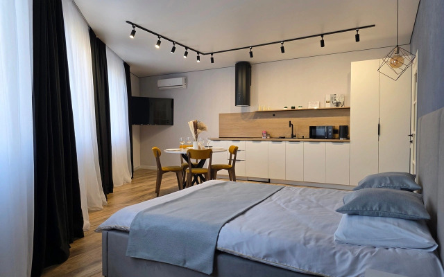 Dizaynerskaya S Vidom Na Gory Flat