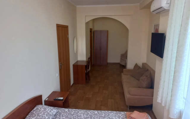 Отель Омега-4