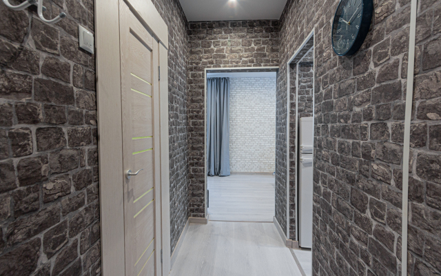 Na Ulitse Dmitriya Ulyanova 17k2 Flat