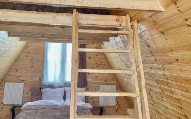 Gostevoy Dom Twin Cottages Kazbegi