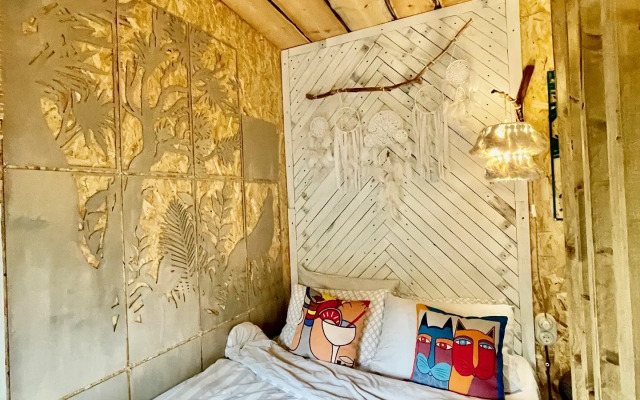 Boho Neprosto Dacha Guest House