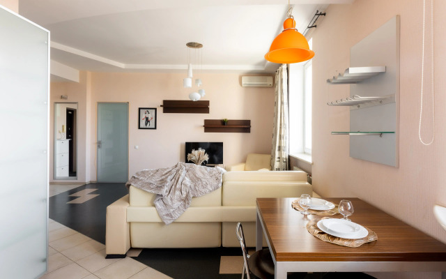 Na Ploschadi Pobedy Apartments