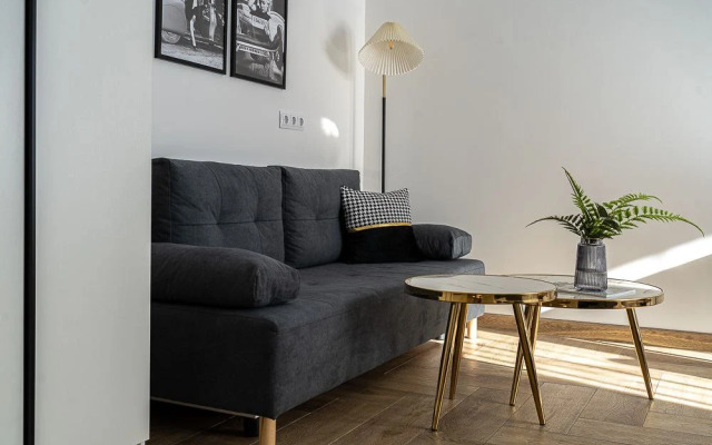 Monochrome Ot Seti Good Vibes Apartments Apartments