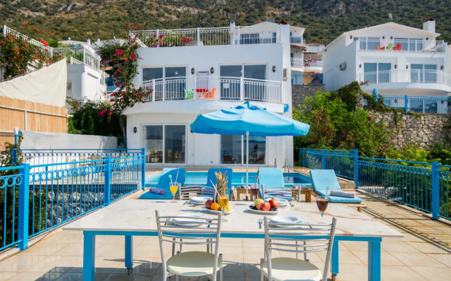 Paradise Kalkan Villalari