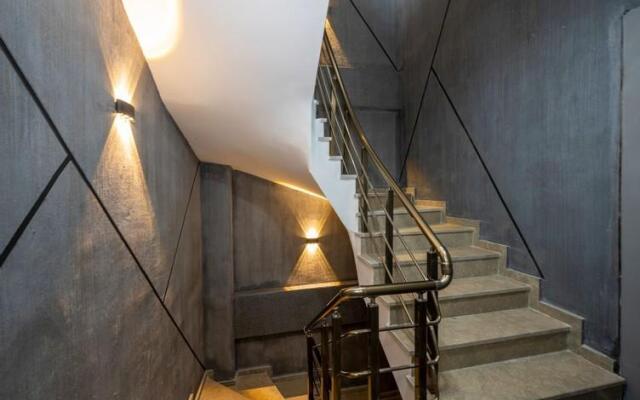 Luxury Airport Hotel by Zazzoni