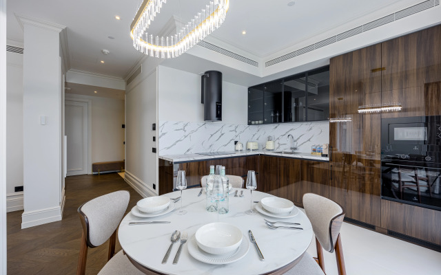 3kh komn. Na Poklonnoy 9 Apartments