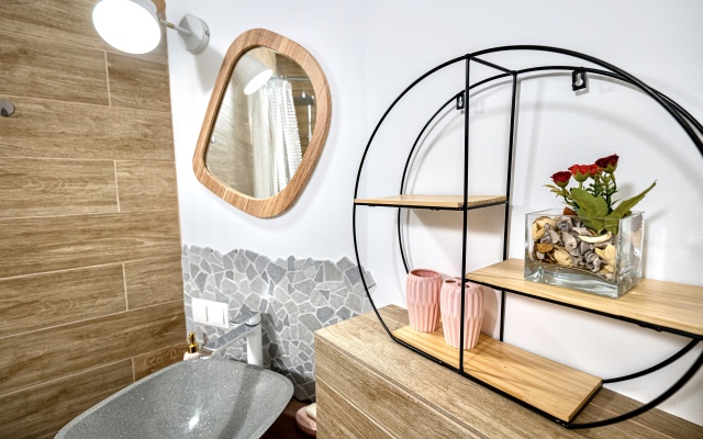 Apartmari Dvukhkomnatnye Vozle Korolevskikh Vorot