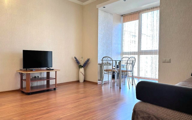 Квартира двухкомнатная на Молодежном рядом с Ледовой Ареной