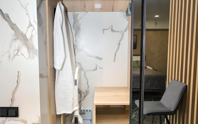 V Tsentre Sochi 10 Minut Do Morya AK Arkhitektor S Terrasoy Patio Apartaments