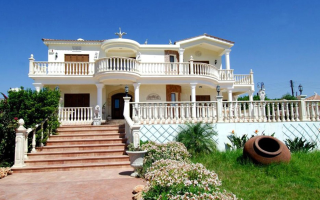 Purple Grape Villa