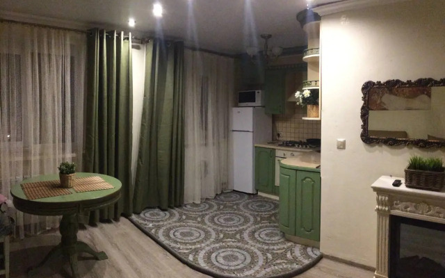 Na Pervomayskoy 98 Flat