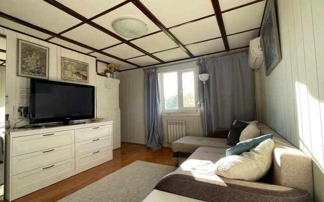 Частный дом Домик у воды