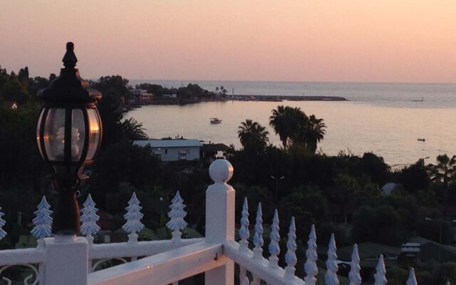 Aura Boutique Hotel