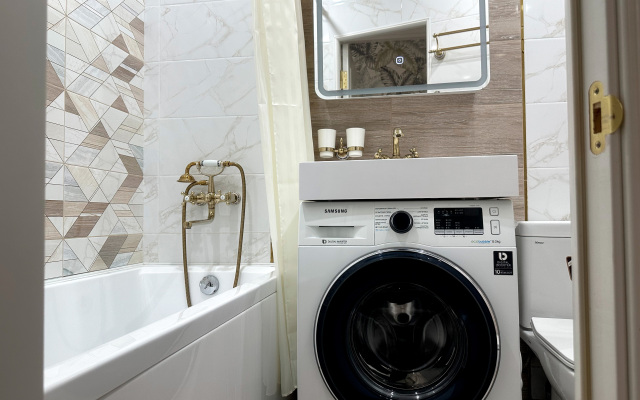 Апартаменты "Эленика" Двухкомнатные в Махачкале с видом на озеро