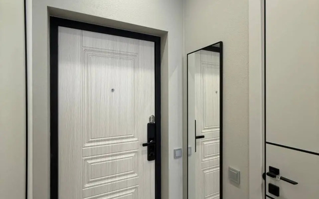 Uyutnaya Loft S Khoroshim Osnascheniem Flat