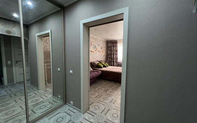 V Tsentre Goroda na 6 etzhe Flat