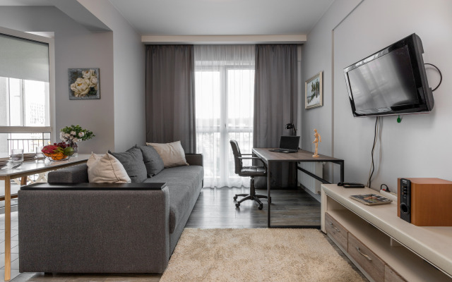S Uyutnym Balkonom Apartments