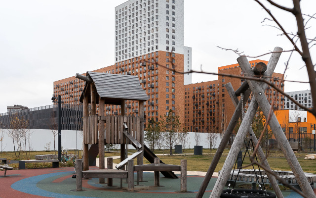 Квартира Домостроительная 2