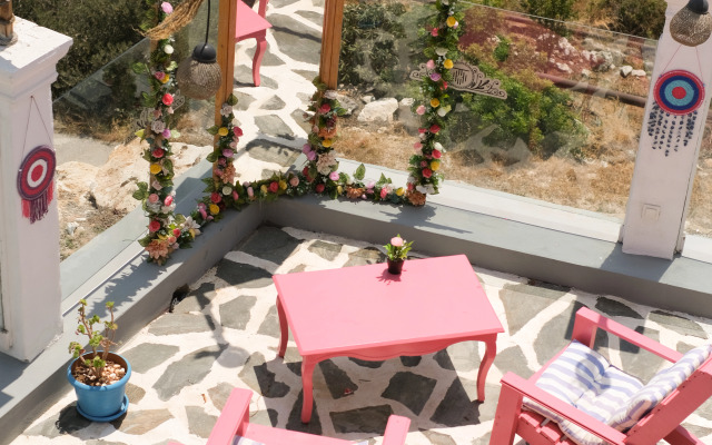 Hotel TEK HAN KUMKUYU