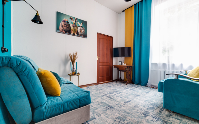 Квартира Трёхкомнатная на Петроградской