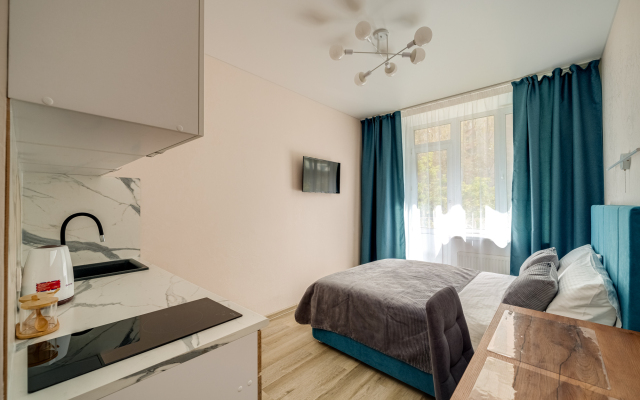 Апартаменты №7 Комфортно и Точка на Азовской 13