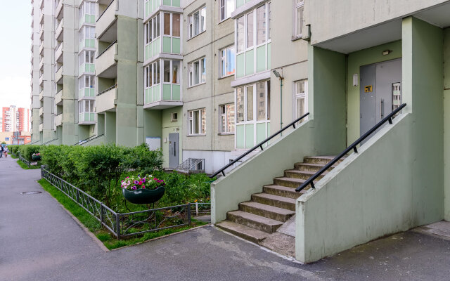 Sutkilive U M.bolshevikov Apartments