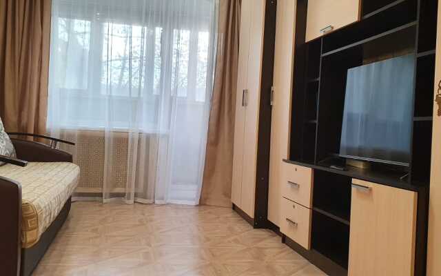 Dvushka Na Polyanskoy Flat
