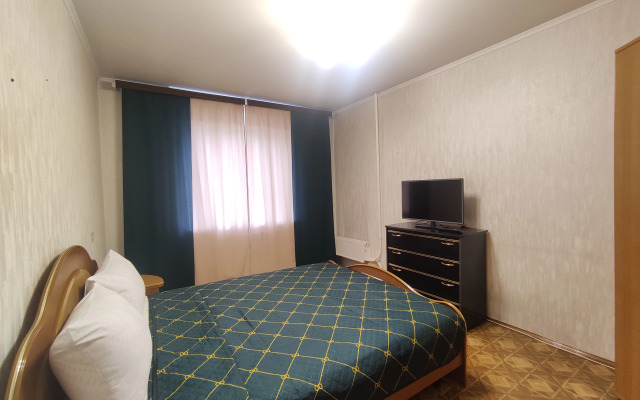 Апартаменты 3-комнатные OCHRE APARTAMENT от Акварель.flat у Нефтегазового университета