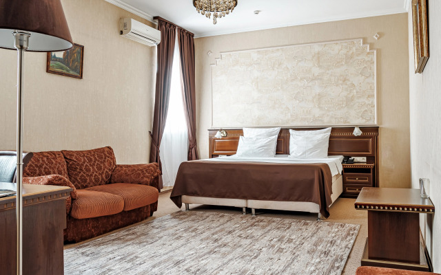 Praga Hotel