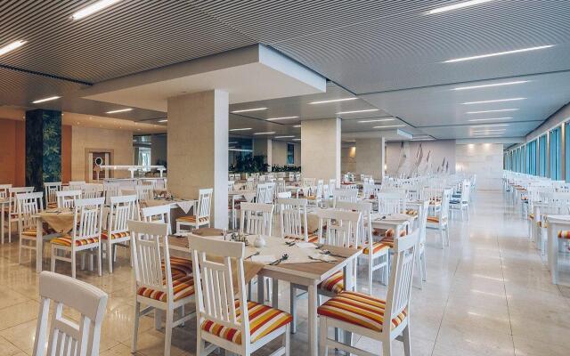 Carine Hotel Delfin
