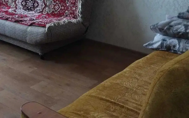 Na Pirogova 1 Apartment