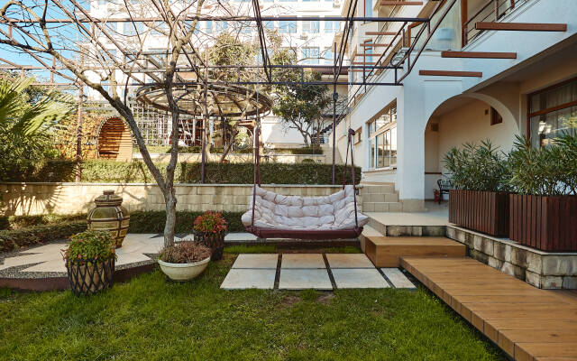 Greys Nairi Hotel