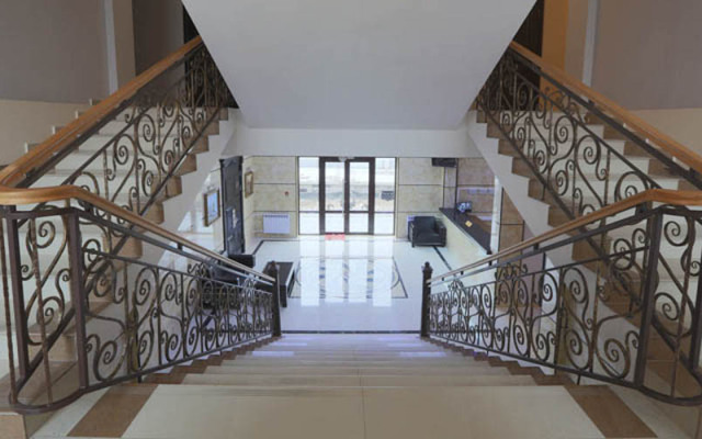 Capital Hotel